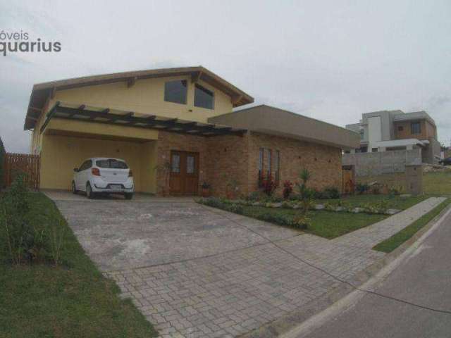 Casa com 4 dormitórios à venda, 284 m² por R$ 2.500.000,00 - Condomínio Colinas do Paratehy Norte  - São José dos Campos/SP