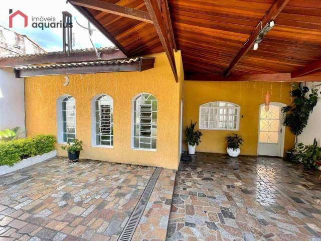 Casa com 3 dormitórios à venda, 156 m² por R$ 550.000,00 - Jardim Ismênia - São José dos Campos/SP