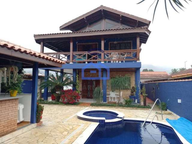 Sobrado  à venda, Massaguaçu- 4 suítes , 4 salas ,vaga para 3 carros , piscina, cozinha gourmet.