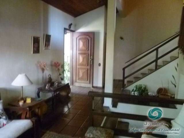 Casa em condomínio fechado com 4 quartos à venda na Alameda dos Manacás, Granja Viana, Cotia, 269 m2 por R$ 1.100.000