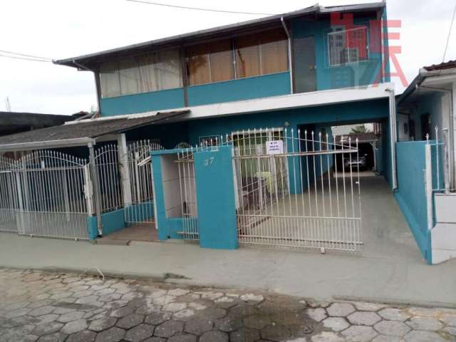 Casa à venda no bairro Nossa Senhora do Rosário - São José/SC