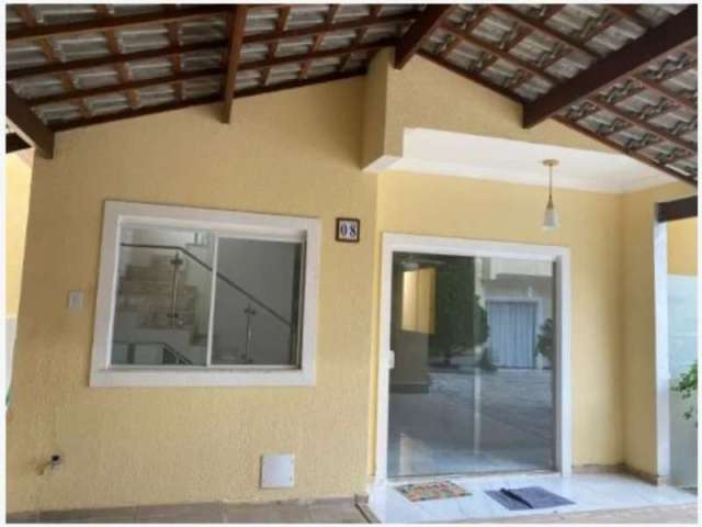 Casa em condomínio fechado com 4 quartos à venda na Rua Milena Ramone Alencar Ramos, Ipitanga, Lauro de Freitas, 120 m2 por R$ 520.000