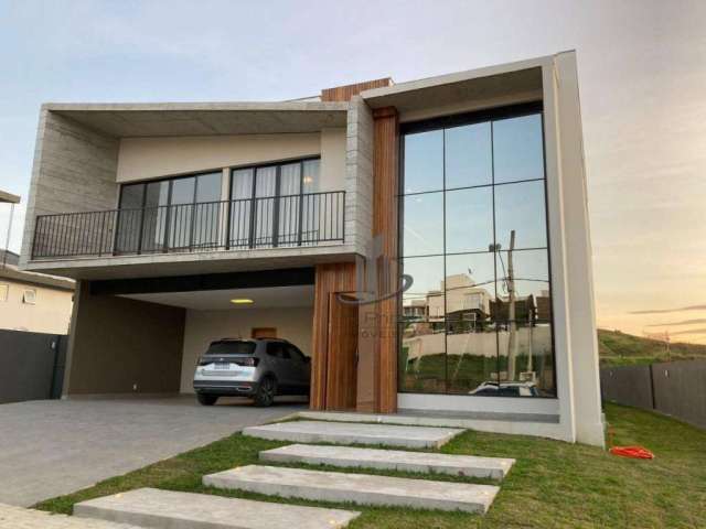 Belíssima casa de ALTO PADRÃO a venda, 401  m² por R$ 2.850.000 - Alphaville - Volta Redonda/RJ