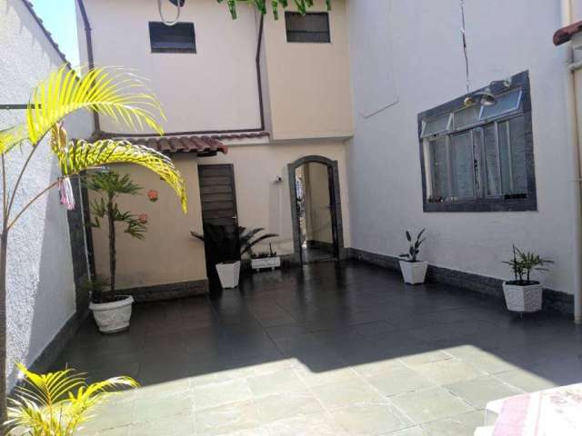Casa com 2 dormitórios à venda, 140 m² por R$ 750.000,00 - Jardim Belvedere - Volta Redonda/RJ