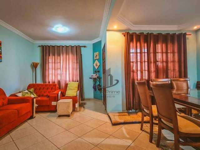 Linda casa com 3 quartos à venda, 219 m² por R$ 760.000 - Morada da Colina - Volta Redonda/RJ