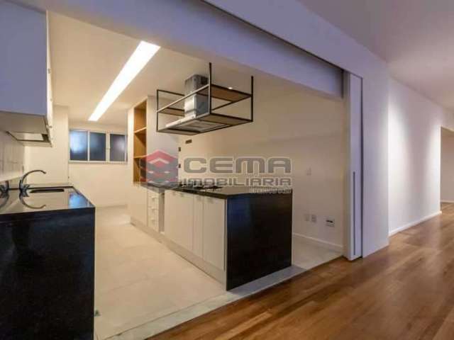 Apartamento com 4 quartos à venda na Rua Pompeu Loureiro, Copacabana, Rio de Janeiro, 330 m2 por R$ 2.490.000