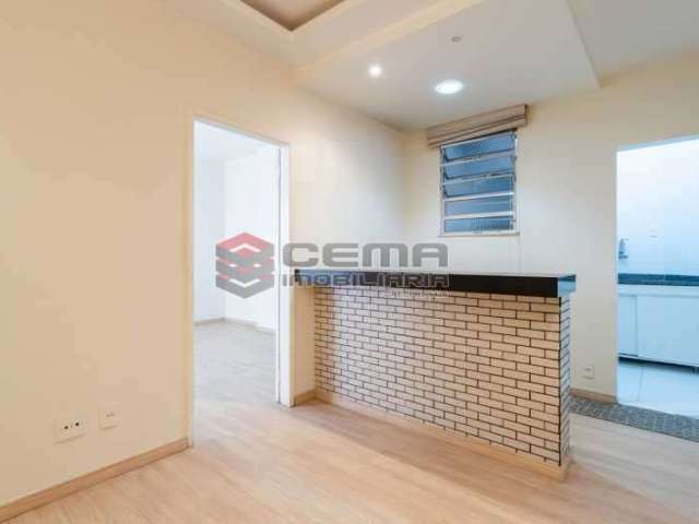 Apartamento com 1 quarto à venda na Rua Buarque de Macedo, Flamengo, Rio de Janeiro, 40 m2 por R$ 470.000