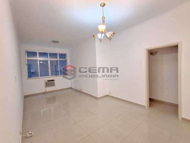 Apartamento com 3 quartos para alugar na Rua das Laranjeiras, Laranjeiras, Rio de Janeiro, 86 m2 por R$ 3.900