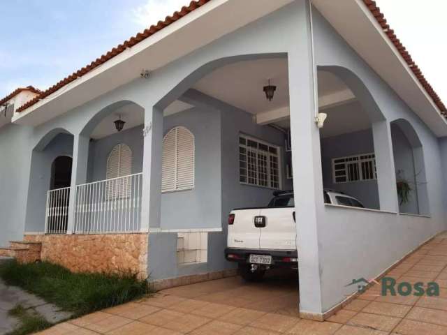 Casa Comercial e Residencial à venda, 220m² Araés, Cuiabá - CA5944