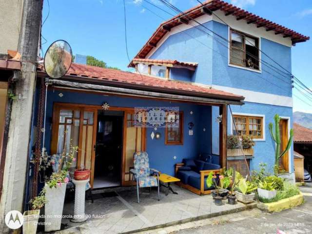 Casa em condomínio fechado com 3 quartos à venda na Rua Júlio Gameiro, Iucas, Teresópolis, 137 m2 por R$ 650.000