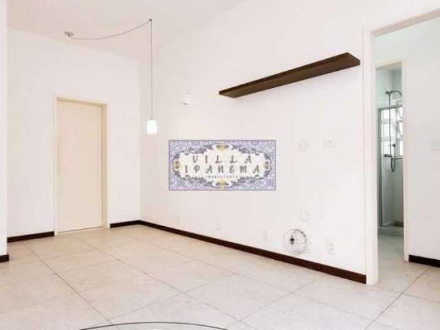 Apartamento com 2 quartos à venda na Rua Maestro Francisco Braga, Copacabana, Rio de Janeiro, 65 m2 por R$ 820.000