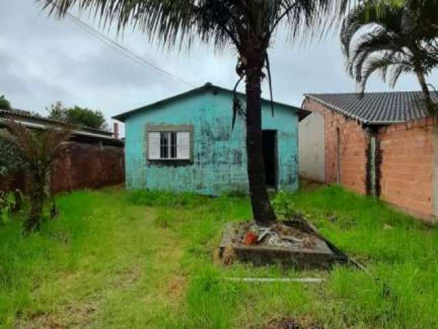 Casa simples com 2 dormitórios para venda - Acaraú - Cananéia - Litoral Sul de SP
