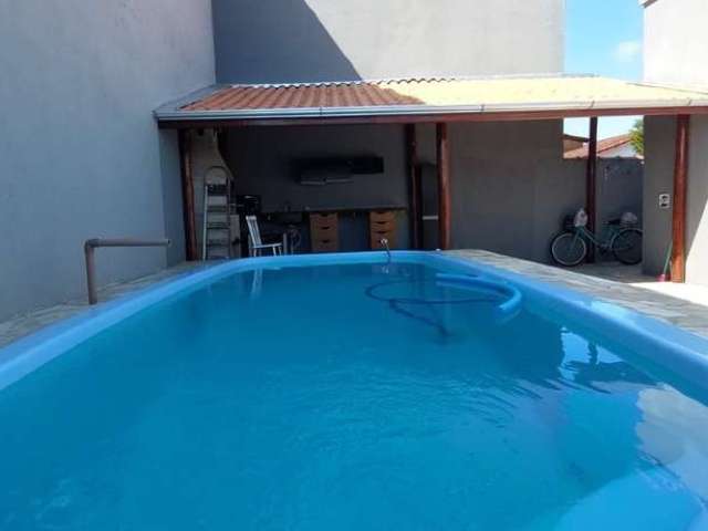 Casa com piscina para venda no Rocio - Cananéia - SP