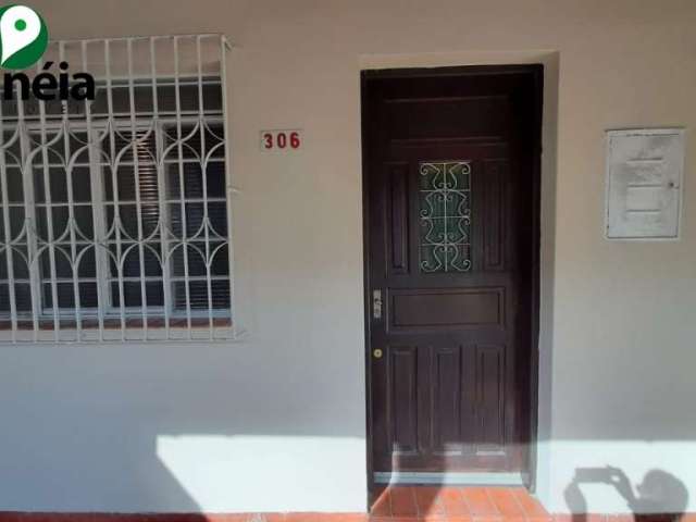 Casa 3 dormitórios para venda no Centro de Cananéia/SP