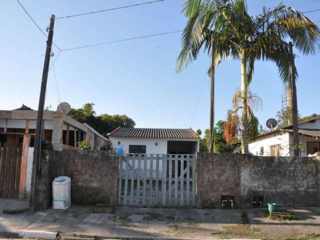 Casa independente, 1 dormitório disponível para venda - bairro Acaraú - Cananéia/SP