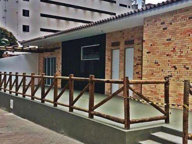 Casa para Temporada em Fortaleza, Meireles, 5 dormitórios, 3 banheiros, 5 vagas