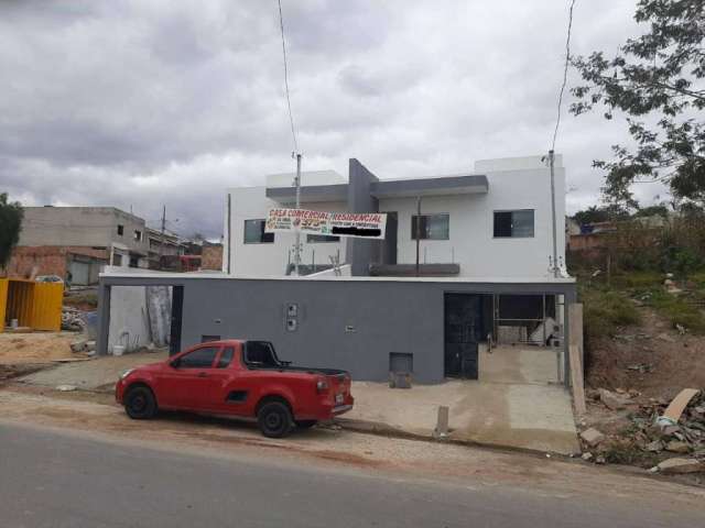 Casa Para Vender com 02 quartos no bairro Vila Verde em Betim