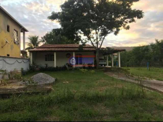 Casa em condomínio fechado com 2 quartos à venda na Rua Albatroz, Itapeba, Maricá, 70 m2 por R$ 295.000