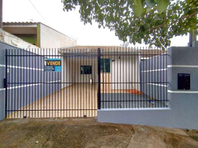 Casa à venda em Maringá, Jardim Andrade, com 3 quartos, com 70 m²