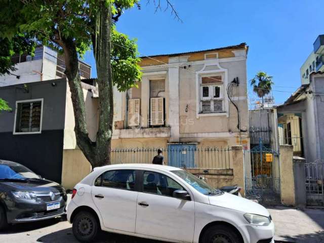 Casa com 3 quartos à venda na Rua Carolina Santos, Méier, Rio de Janeiro, 300 m2 por R$ 550.000