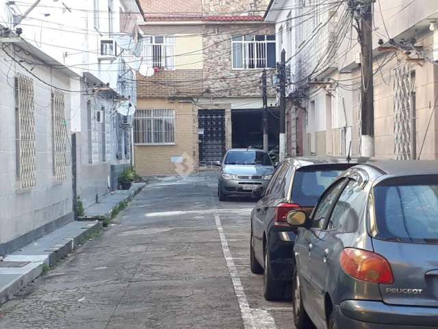 Casa com 2 quartos à venda na Rua Capitão Menezes, Praça Seca, Rio de Janeiro por R$ 275.000