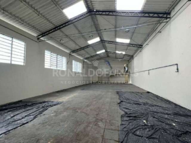 Galpão Comercial para locação em Interlagos 600 m²