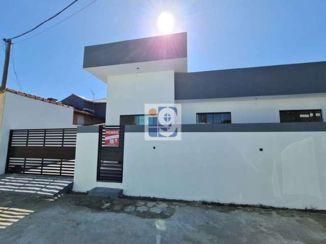 Casa à venda no bairro Fluminense - São Pedro da Aldeia/RJ