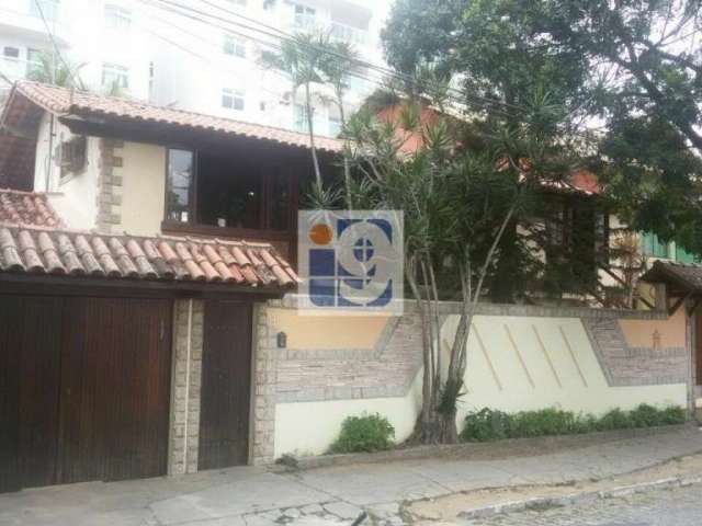 Casa à venda no bairro Jardim Machado - Cabo Frio/RJ