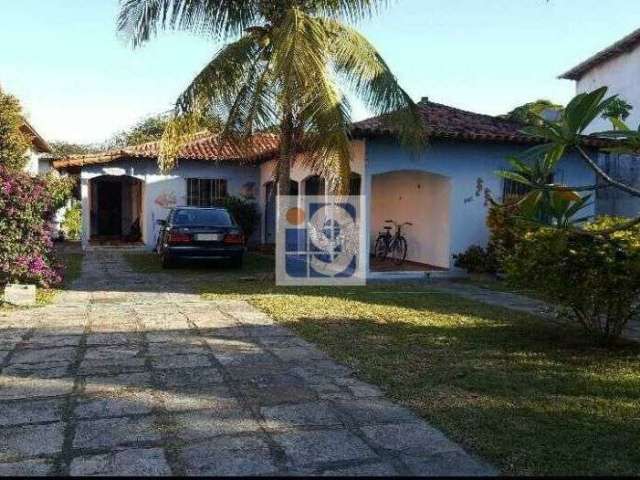 Casa à venda no bairro Praia do Siqueira - Cabo Frio/RJ