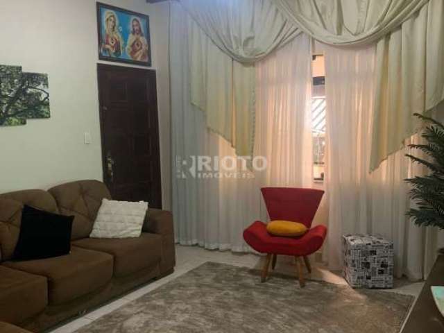 Casa com 3 quartos à venda na Vila Tibiriçá, Santo André  por R$ 430.000