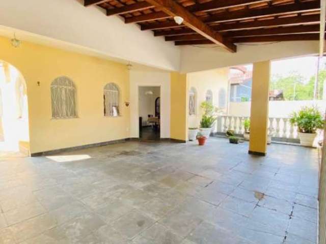 Casa com 4 quartos à venda no Adrianópolis, Manaus  por R$ 700.000