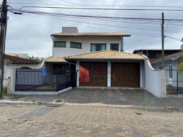 VENDA: Sobrado com 4 dormitórios sendo 1 suíte à venda, 231 m²- São João - Itajaí/SC