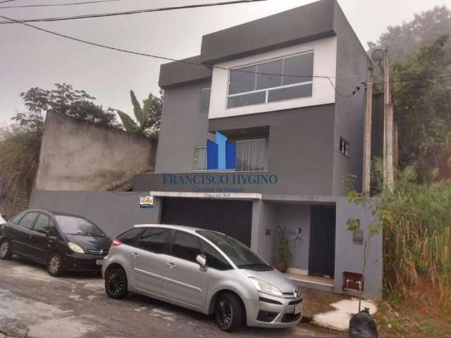 Casa para Venda em Volta Redonda, Jardim Suiça, 3 dormitórios, 2 suítes, 5 banheiros, 4 vagas