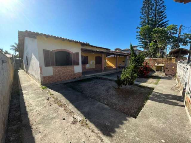 Casa com 7 dormitórios à venda, 231 m² por R$ 390.000,00 - Verão Vermelho - Cabo Frio/RJ