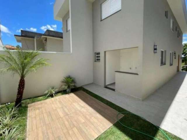 Casa com 3 quartos à venda na Rua Alcides de Oliveira Cezar, 44, Jardim Maristela, Atibaia por R$ 690.000