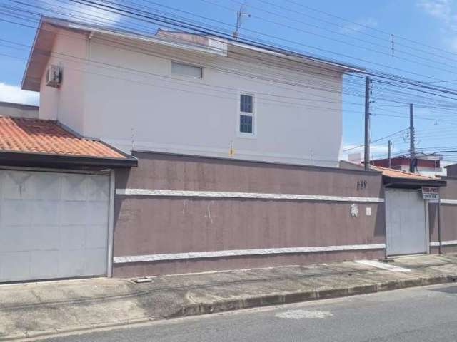 Sobrado com 3 quartos à venda, 283 m² por R$ 700.000 - Residencial Novo Horizonte - Taubaté/SP