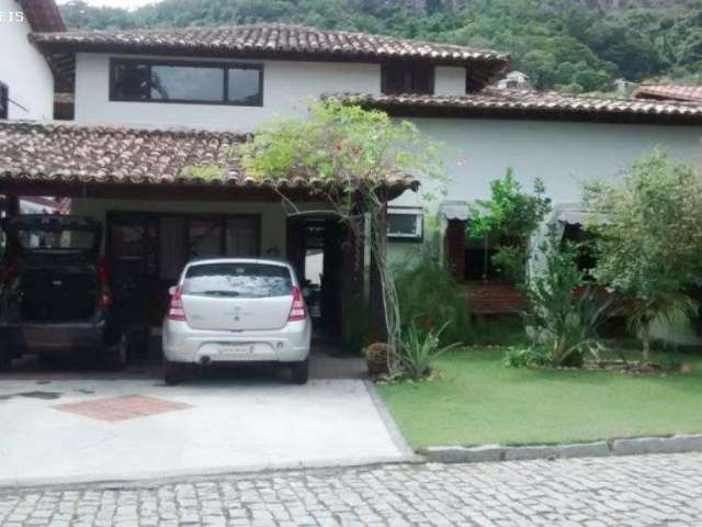 Casa para Venda em Niterói, Pendotiba, 3 dormitórios, 1 suíte, 3 banheiros, 2 vagas