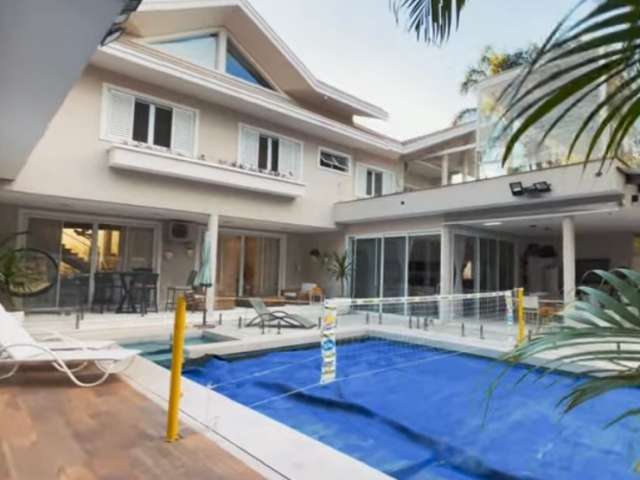 Casa  Condomínio Maravilhosa Jd Apolo - R$6.500.000,00