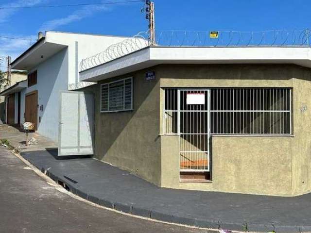 Otima casa para venda na Vila Virginia na Rua Vital Brasil, 2 dormitorios, quintal com churrasqueira em 91 m2 de área construída