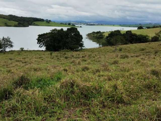 Area / Sitio para venda em Guapé-MG, região de Arauna, área total 4,58 hectares, margem para represa de Furnas, Rio Grande, ideal para incorporação