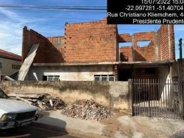Casa em construção para venda em Presidente Prudente-SP no Pq Sao Matheus, area construida 245 m2 em um terreno de 252 m2