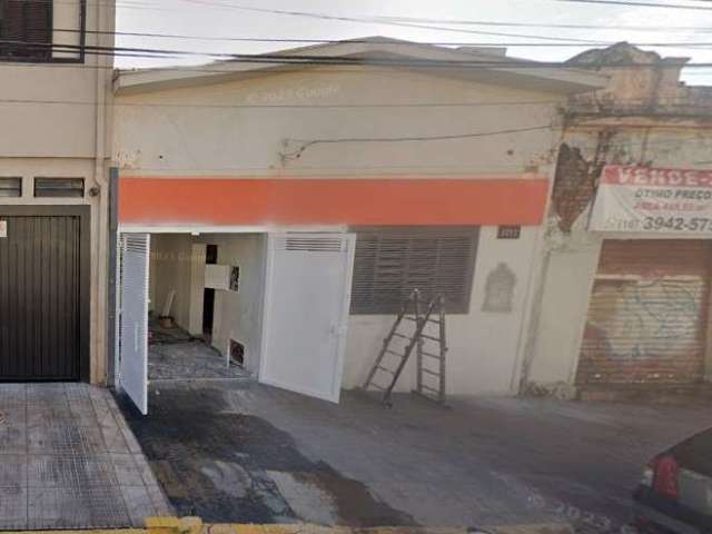 Casa comercial para venda no Centro de Ribeirão Preto, 4 salas, 3 banheiros, cozinha e área de serviço em 121 m2 construidos