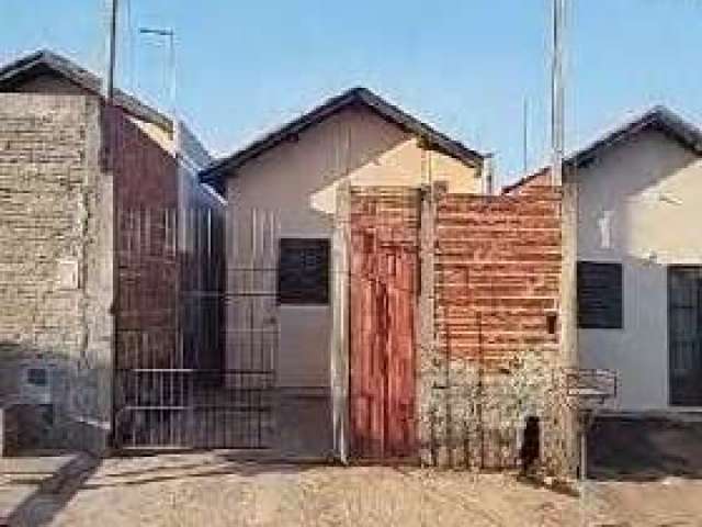 Oportunidade. Casa para venda em Ibitinga-SP no Santo Expedito, 2 dormitorios, 52 m2 construidos em um terreno de 133 m2