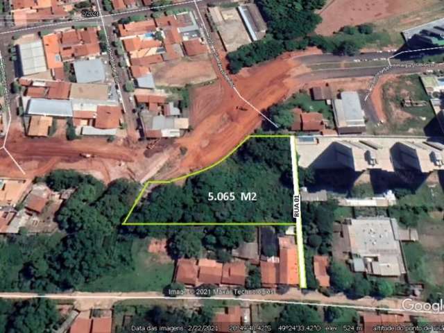 Area para venda em São Jose do Rio Preto-SP, com 5.000 m2 na Av. Francisco Chagas, proximo ao Rio Preto Shopping e Av. JK, ideal para incorporação