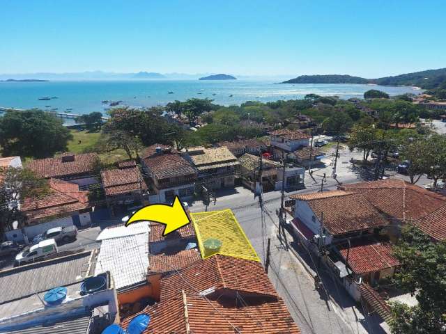 OPORTUNIDADE Apartamento a venda em Búzios, frente ao Porto da Barra, 50m da praia de Manguinhos