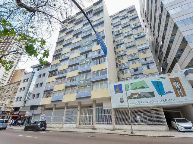 Apartamento para Venda em Curitiba, Centro, 2 dormitórios, 2 banheiros, 1 vaga