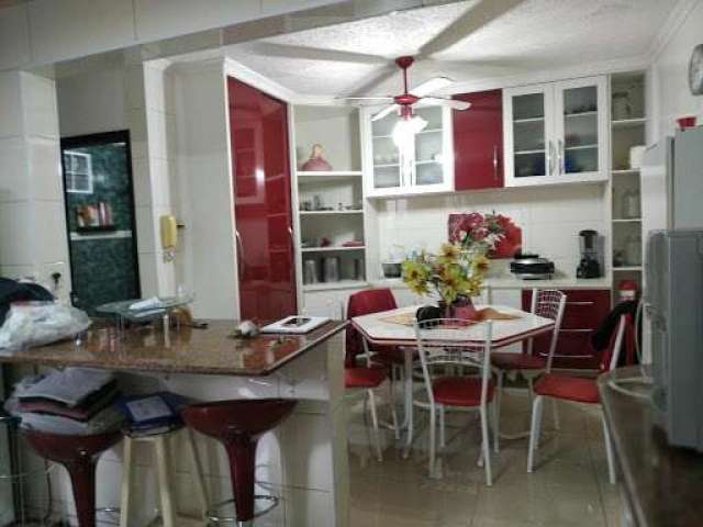 Ótima Casa à venda, 180 m² por R$ 450.000,00 - Parque Residencial Maria Elmira - Caçapava/SP