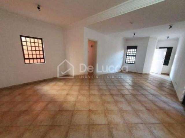 Casa comercial com 3 salas para alugar na Rua Castro Mendes, 32, Taquaral, Campinas, 254 m2 por R$ 8.500
