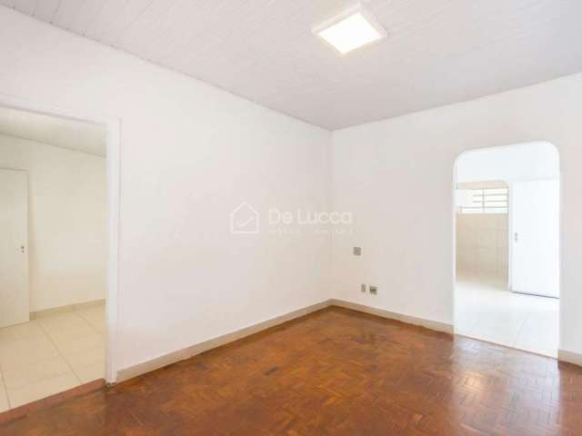 Casa com 3 quartos para alugar na Rua Dona Amélia de Paula, 143, Jardim Leonor, Campinas, 250 m2 por R$ 3.000
