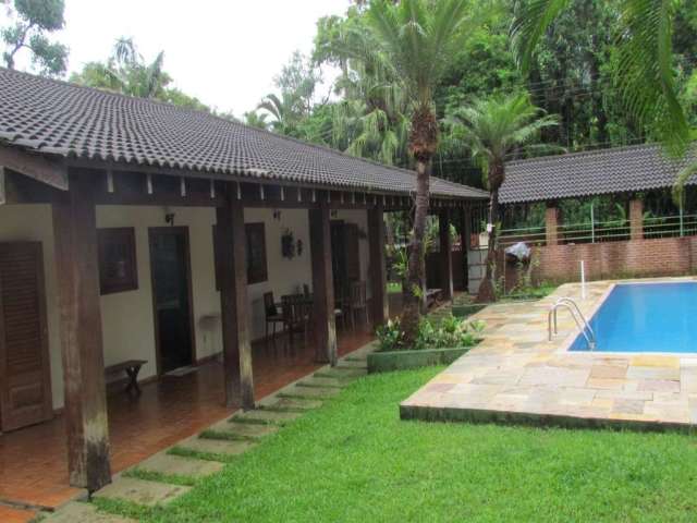 Casa com 3 quartos à venda na Rua Reginaldo Flavio Corrêa, 3, Camburi, São Sebastião por R$ 1.600.000